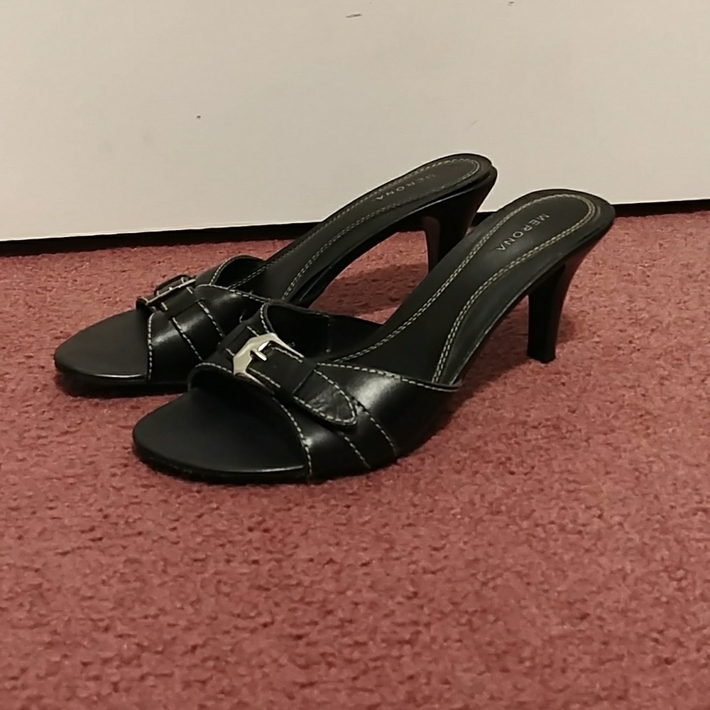 Heals - Picture 2 of 2